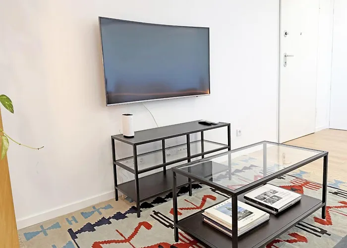 Delmar Waterfront Apartament