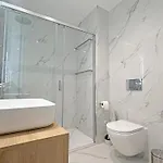 Apartment Delmar Waterfront By Junto Ao Mar *