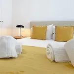 Delmar Waterfront By Junto Ao Mar Apartment